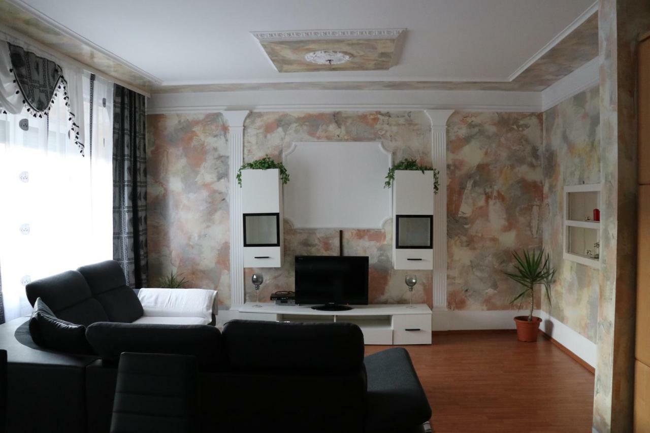 The Lakehouse Villa Neusiedl Am See Wienerstrasse 8 Екстериор снимка