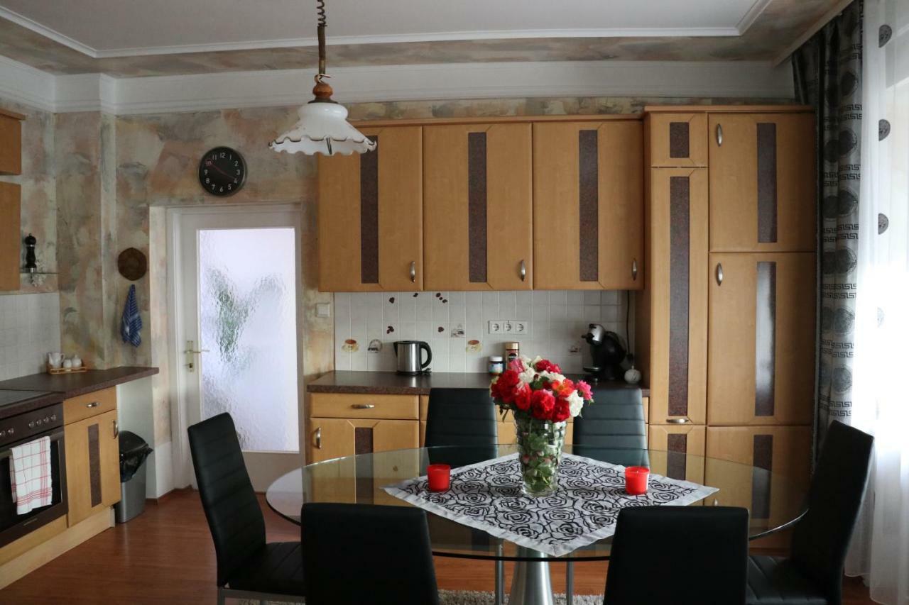 The Lakehouse Villa Neusiedl Am See Wienerstrasse 8 Екстериор снимка