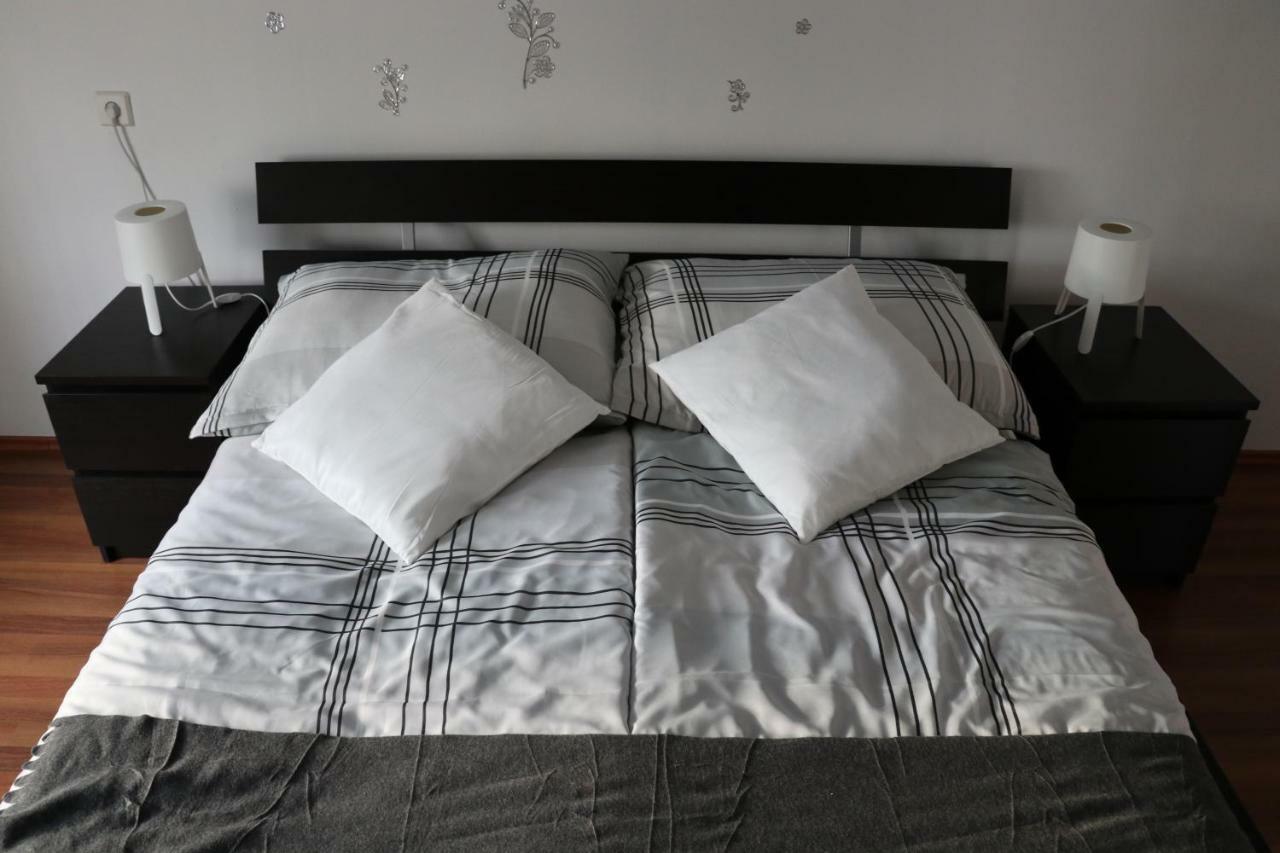 The Lakehouse Villa Neusiedl Am See Wienerstrasse 8 Екстериор снимка