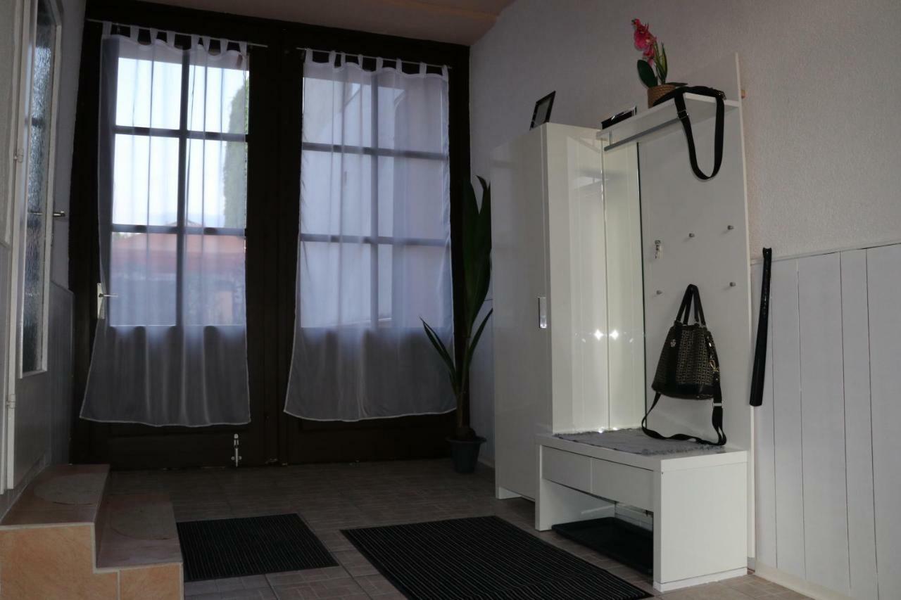 The Lakehouse Villa Neusiedl Am See Wienerstrasse 8 Екстериор снимка